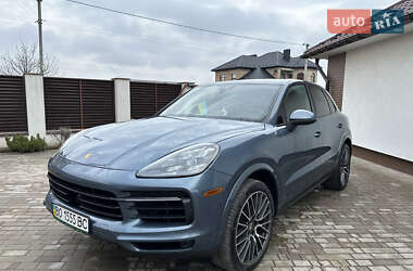 Внедорожник / Кроссовер Porsche Cayenne 2018 в 