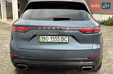 Внедорожник / Кроссовер Porsche Cayenne 2018 в 