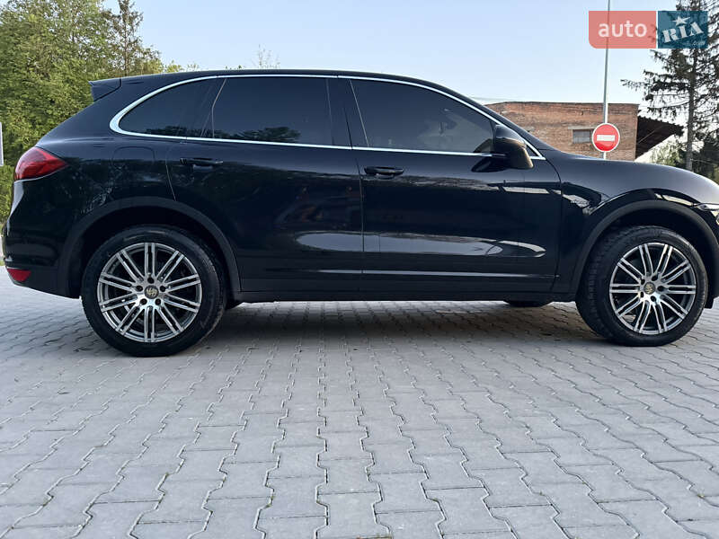 Внедорожник / Кроссовер Porsche Cayenne 2010 в Каменец-Подольском