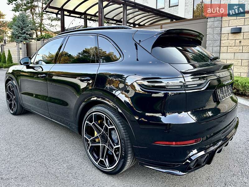 Позашляховик / Кросовер Porsche Cayenne 2018 в Києві