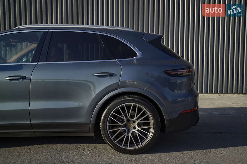 Внедорожник / Кроссовер Porsche Cayenne 2019 в Харькове