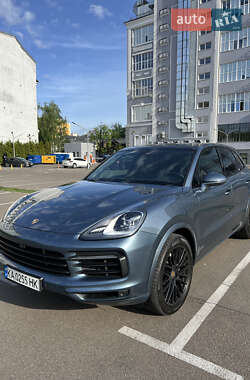 Позашляховик / Кросовер Porsche Cayenne 2017 в 