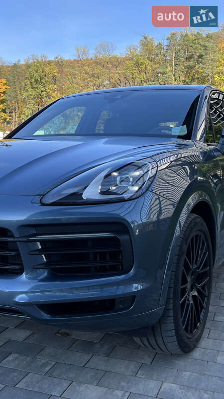 Внедорожник / Кроссовер Porsche Cayenne 2017 в Киеве