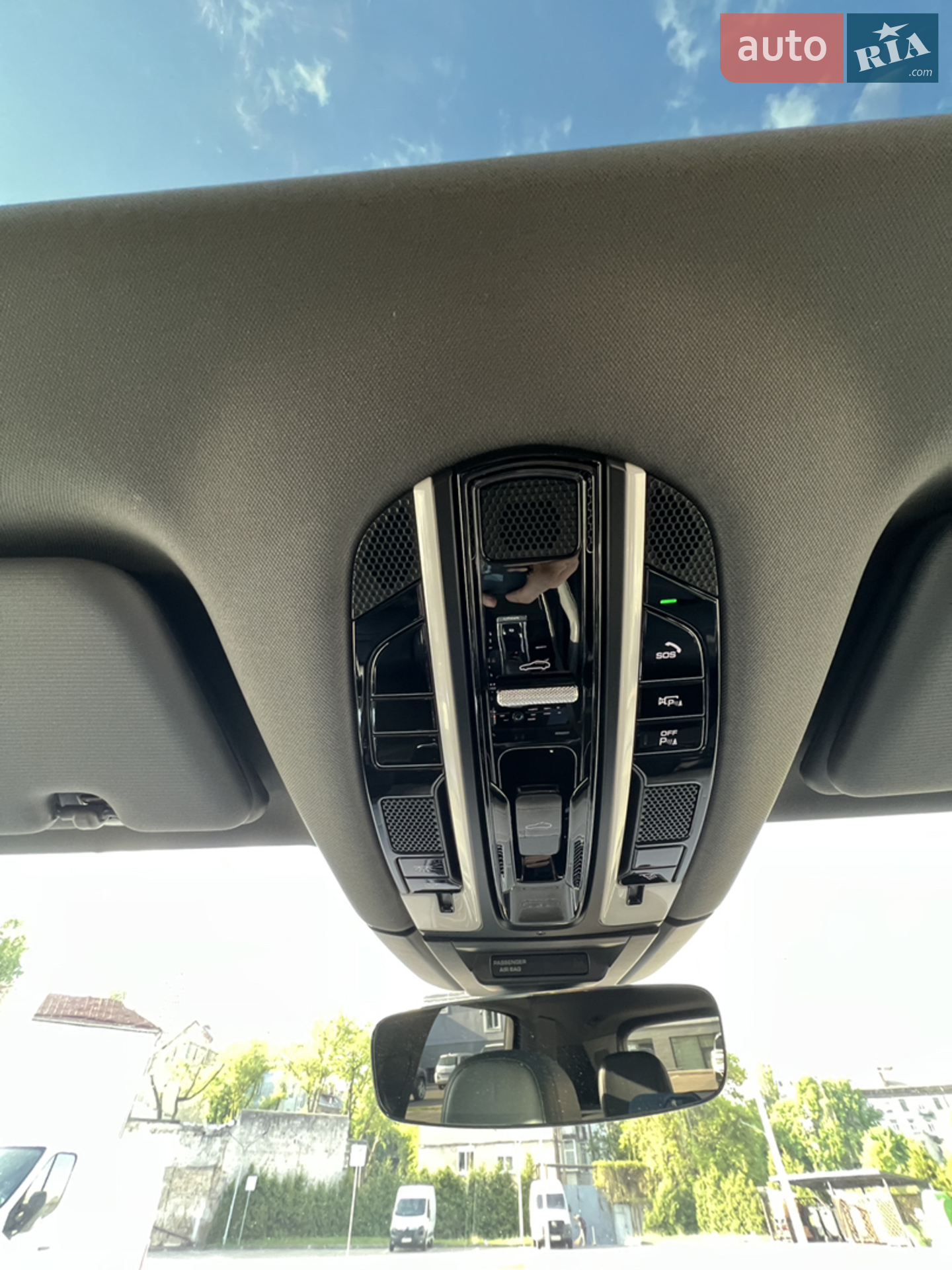 2017 Porsche Cayenne - мініатюра 22