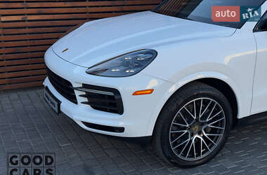 Внедорожник / Кроссовер Porsche Cayenne 2018 в 