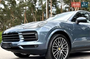 Внедорожник / Кроссовер Porsche Cayenne 2018 в 