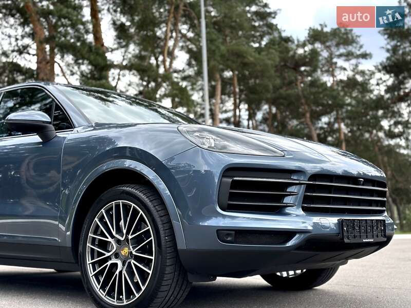 Внедорожник / Кроссовер Porsche Cayenne 2018 в Киеве