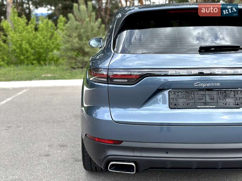 Внедорожник / Кроссовер Porsche Cayenne 2018 в Киеве