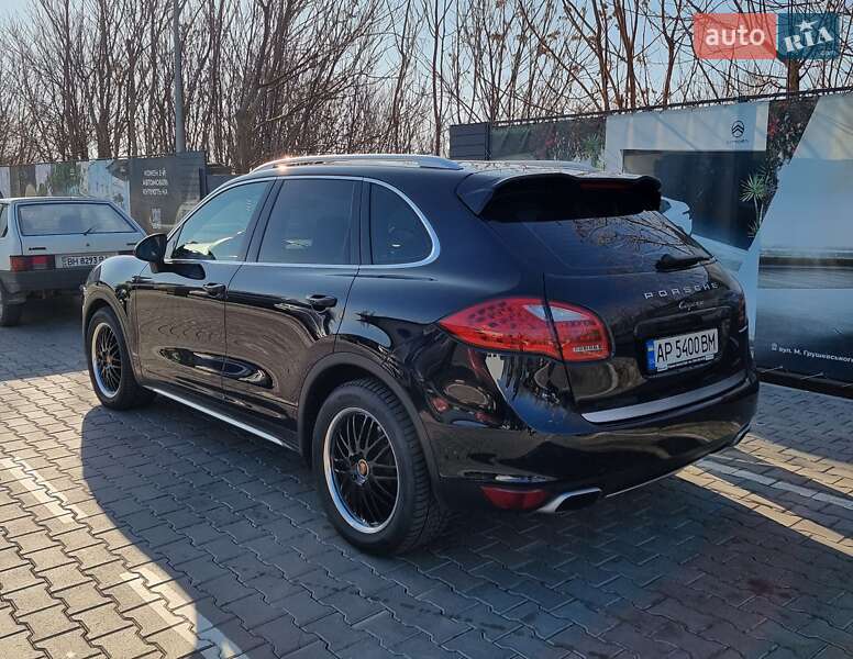 Позашляховик / Кросовер Porsche Cayenne 2010 в Одесі
