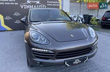 Позашляховик / Кросовер Porsche Cayenne 2012 в 