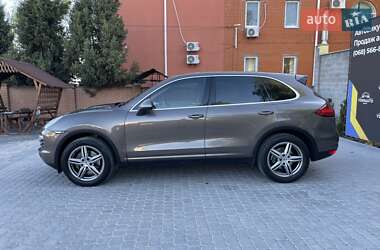 Позашляховик / Кросовер Porsche Cayenne 2012 в 