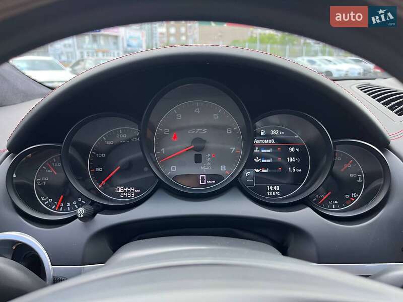 Внедорожник / Кроссовер Porsche Cayenne 2013 в Киеве