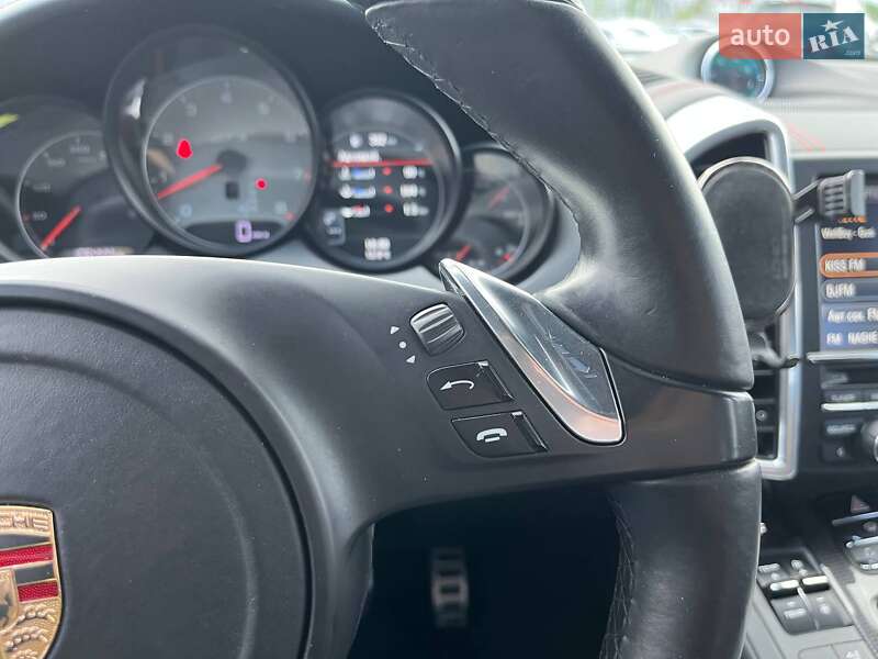 Внедорожник / Кроссовер Porsche Cayenne 2013 в Киеве