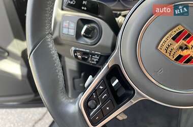 Позашляховик / Кросовер Porsche Cayenne 2019 в 