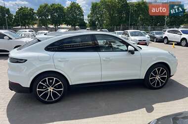 Позашляховик / Кросовер Porsche Cayenne 2019 в 