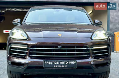 Позашляховик / Кросовер Porsche Cayenne 2018 в 