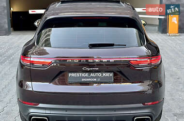 Позашляховик / Кросовер Porsche Cayenne 2018 в 