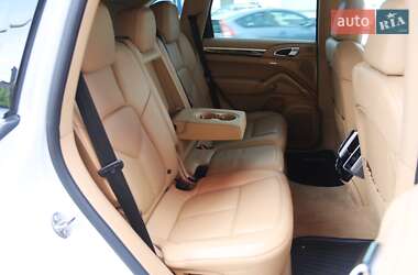 Внедорожник / Кроссовер Porsche Cayenne 2013 в 