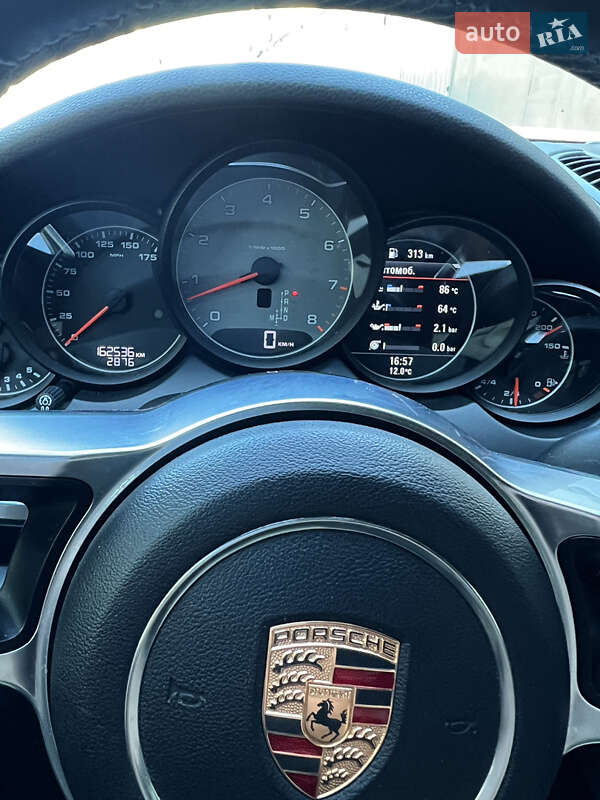 Позашляховик / Кросовер Porsche Cayenne 2014 в Києві