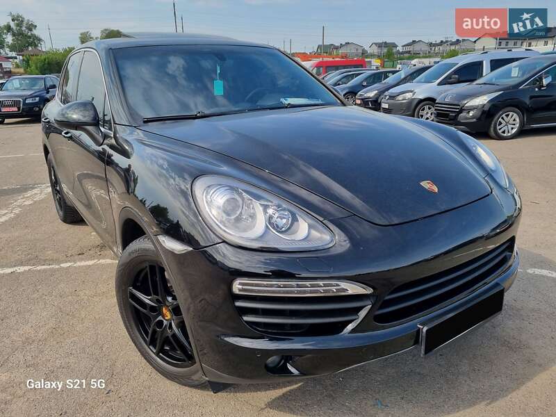 Внедорожник / Кроссовер Porsche Cayenne 2013 в Ровно