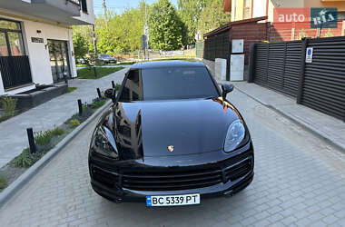 Позашляховик / Кросовер Porsche Cayenne 2019 в 