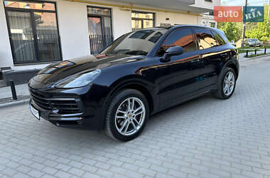 Позашляховик / Кросовер Porsche Cayenne 2019 в 
