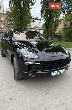Внедорожник / Кроссовер Porsche Cayenne 2014 в 