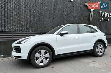 Внедорожник / Кроссовер Porsche Cayenne 2018 в Киеве