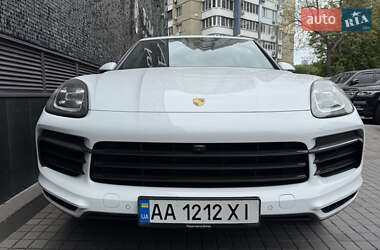 Внедорожник / Кроссовер Porsche Cayenne 2018 в 
