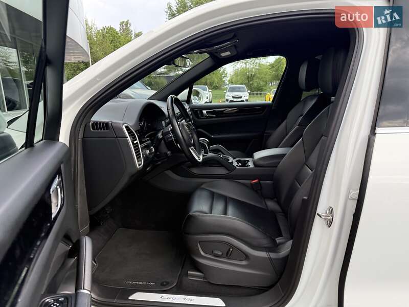 Внедорожник / Кроссовер Porsche Cayenne 2022 в Днепре фото 13 Внедорожник / Кроссовер Porsche Cayenne 2022 в Днепре