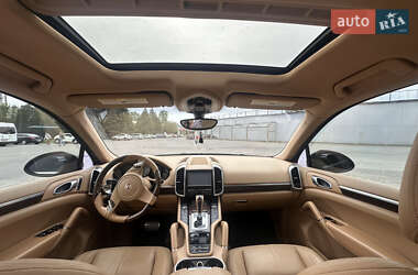 Внедорожник / Кроссовер Porsche Cayenne 2010 в 