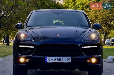 Внедорожник / Кроссовер Porsche Cayenne 2013 в 