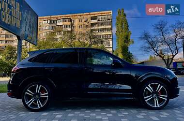 Внедорожник / Кроссовер Porsche Cayenne 2013 в 