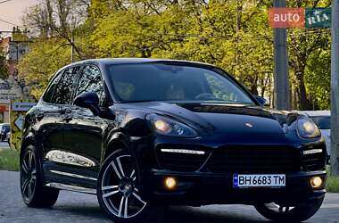 Внедорожник / Кроссовер Porsche Cayenne 2013 в 