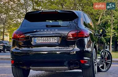 Внедорожник / Кроссовер Porsche Cayenne 2013 в 