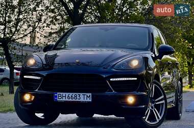 Внедорожник / Кроссовер Porsche Cayenne 2013 в 