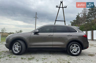 Позашляховик / Кросовер Porsche Cayenne 2013 в 