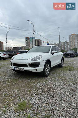 Внедорожник / Кроссовер Porsche Cayenne 2012 в 