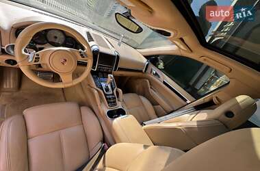 Позашляховик / Кросовер Porsche Cayenne 2011 в 