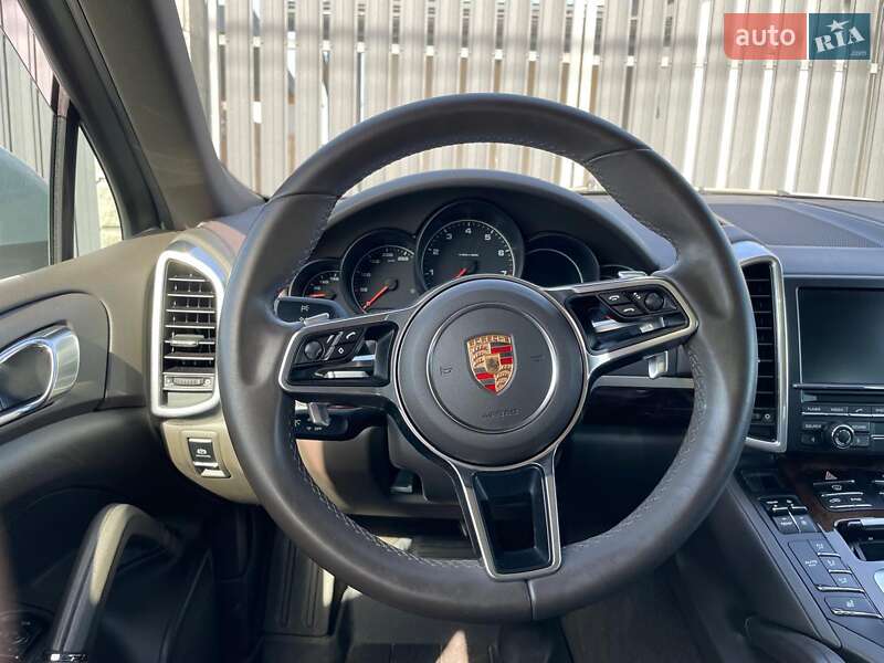 Позашляховик / Кросовер Porsche Cayenne 2015 в Києві фото 22 Позашляховик / Кросовер Porsche Cayenne 2015 в Києві