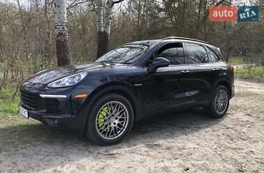 Внедорожник / Кроссовер Porsche Cayenne 2016 в Днепре