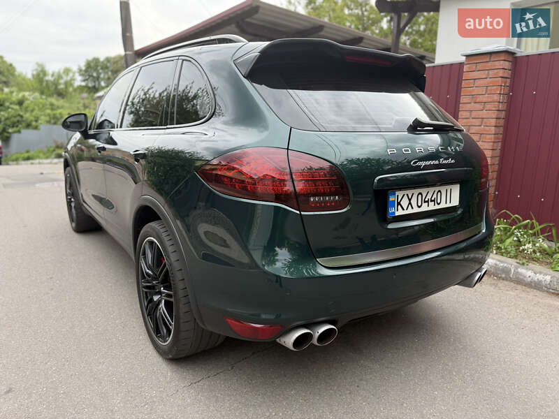 Позашляховик / Кросовер Porsche Cayenne 2013 в Києві