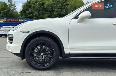Внедорожник / Кроссовер Porsche Cayenne 2011 в 