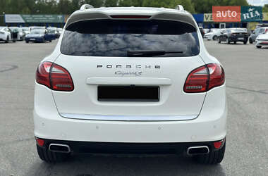Внедорожник / Кроссовер Porsche Cayenne 2011 в 
