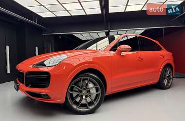 Внедорожник / Кроссовер Porsche Cayenne 2019 в 