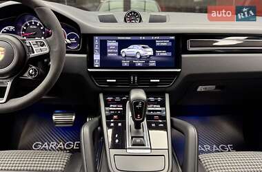 Внедорожник / Кроссовер Porsche Cayenne 2019 в 