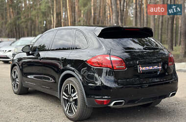 Позашляховик / Кросовер Porsche Cayenne 2011 в 