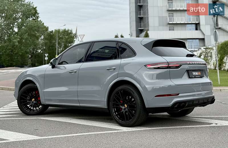 Внедорожник / Кроссовер Porsche Cayenne 2018 в Киеве