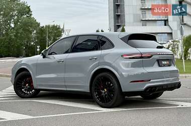 Позашляховик / Кросовер Porsche Cayenne 2018 в 