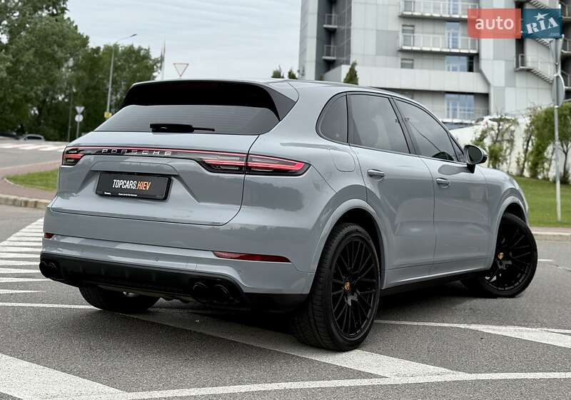 Внедорожник / Кроссовер Porsche Cayenne 2018 в Киеве